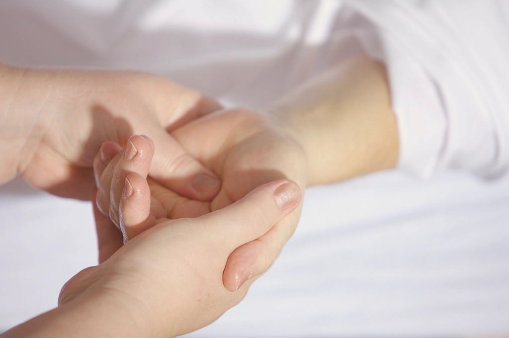 Hand massage treatment