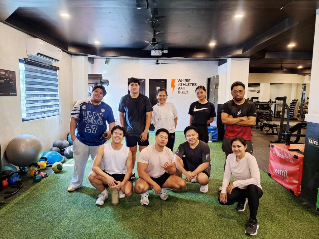 Inside ELITE Fitness Antipolo
