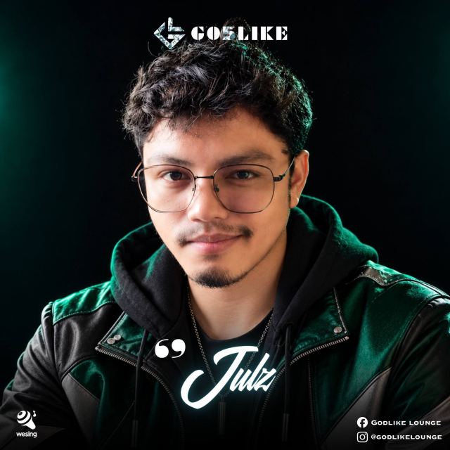 Godlike Lounge member