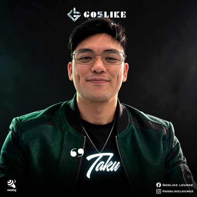 Godlike Lounge member