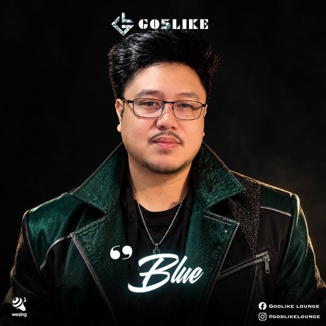Godlike Lounge member